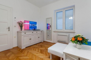 Classy apartment in the center of Split new